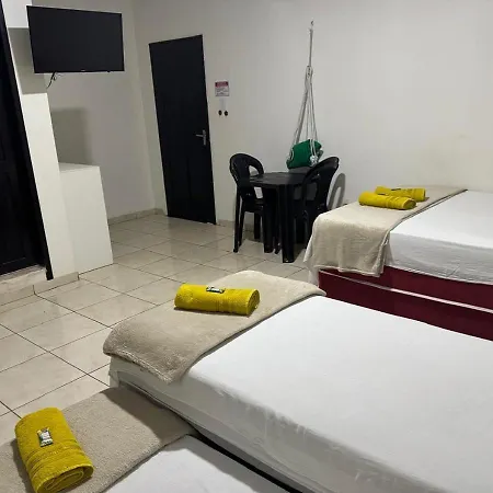 Residencial Margarida Apart 5 Presidente Figueiredo Exterior photo